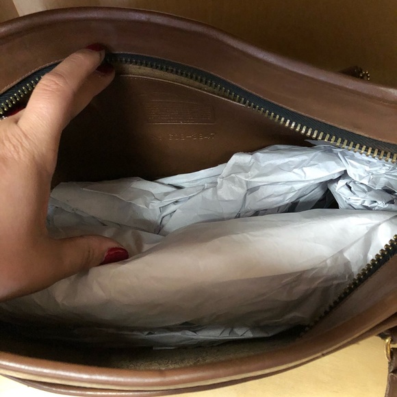 Large Vintage Coach - Picture 4 of 5